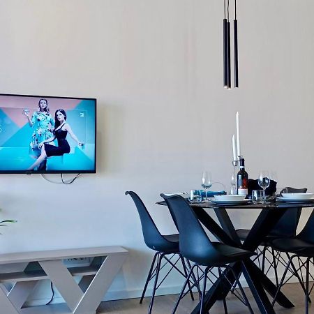 Aparthotel Villa V With Heated Pool Рийека Екстериор снимка